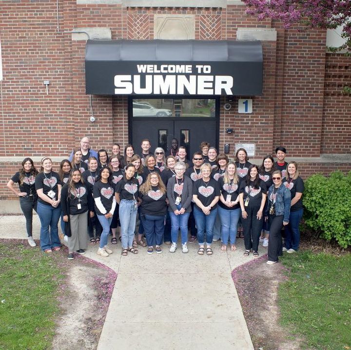 Logo for Sumner Elementary School